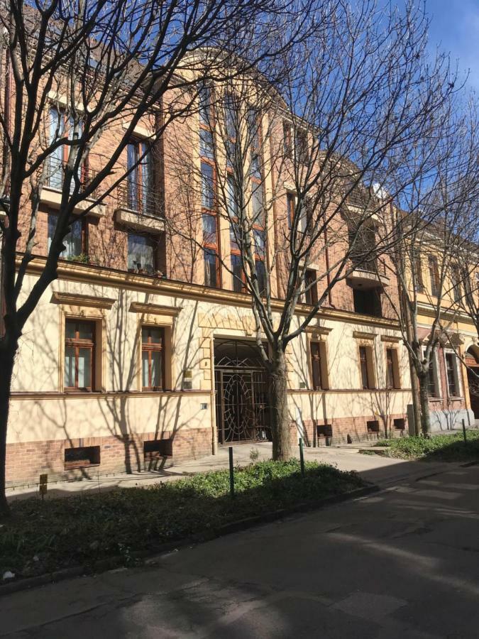 Ik Apartment Debrecín Exteriér fotografie